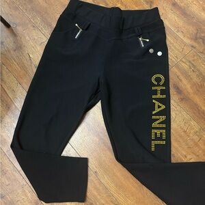 JVINI Woman’s Black Leggings with Gold Accents